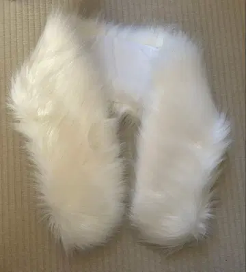 성인식용 푹신한 퍼 숄 화이트 후리소데 새상품급 사용 1회만