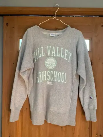 챔피온 백투더퓨처 맨투맨 S 사이즈