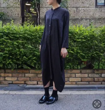 미즈이로 인드 도트 원피스 / DOORS