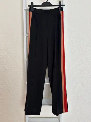 사이드 스트라이프 저지 팬츠 블랙