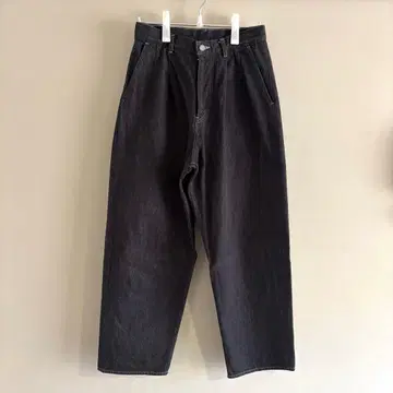 Colorfast Denim Two Tuck Pants 1