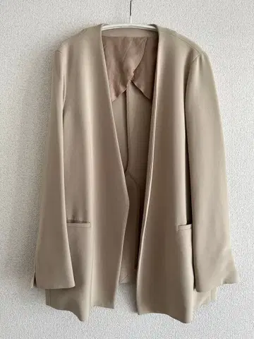 리에스 노카라 자켓 베이지