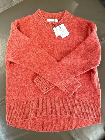 [새상품] 에스트네이션 오렌지 스웨터