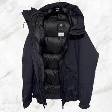 어반 리서치 도어스 코마츠 마테레 별주 다운 자켓 블랙