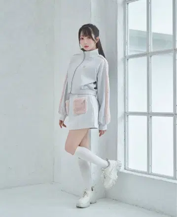 메루카리 내 최저가!! 판매 완료 가격! 로제 뮤즈 저지 셋업