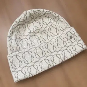 Lululemon 니트 모자