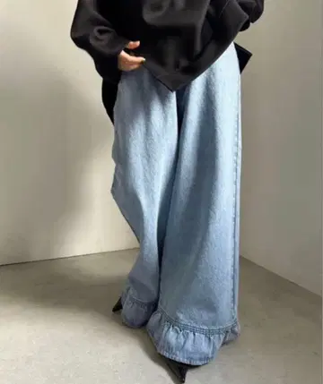 [ 극미품 ] Ameri 러플 헴 데님 팬츠