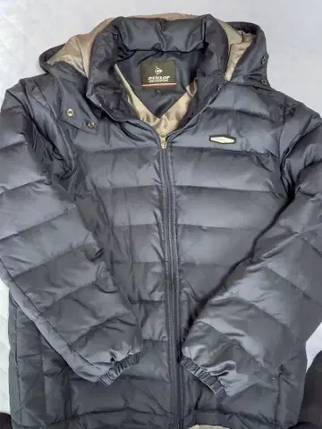 블랙 후드 부착 다운 자켓