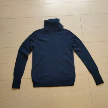 UNIQLO 네이비 터틀넥 M 캐시미어 100