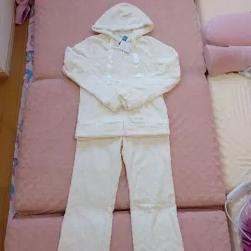 택 포함 새상품 정가 5400 부드러운 포근 플리스 룸웨어 셋업