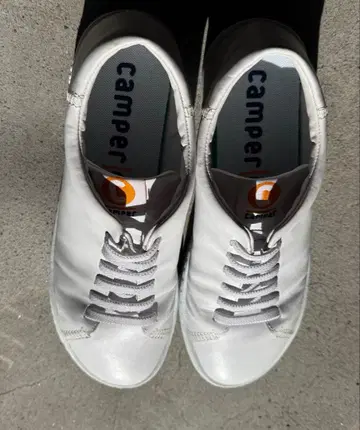 캠퍼 42 스니커즈