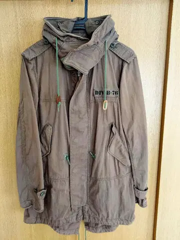 Beams 밀리터리 자켓 후드 부착 브라운 Small