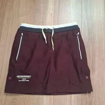 디셈버 메이 스커트 M 사이즈