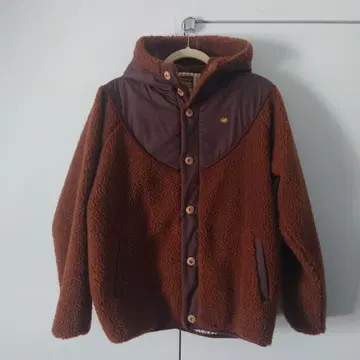 [ GOHEMP ] 브라운 플리스 자켓 후드 부착