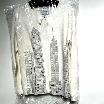 leo & ugo 화이트 빌 프린트 니트 사이즈 1