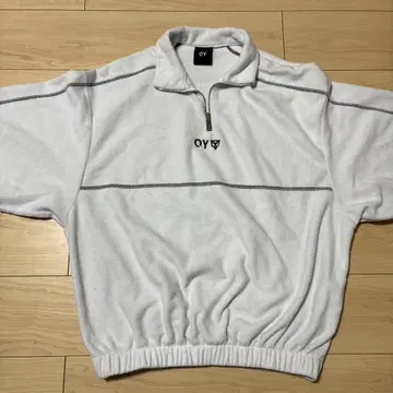 OY 화이트 집업 맨투맨