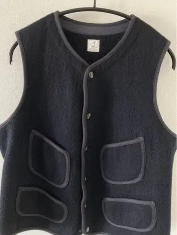 아나토미카 브라운즈 비치 40 사이즈 울 혼방 네이비 베스트