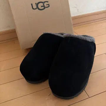 UGG 펌프드 슬라이드 블랙