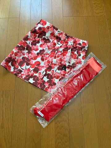 알치비오 스커트, 오버 니하이 삭스 2종 세트