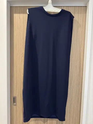 슬리브리스 티셔츠 원피스 네이비