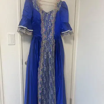 파란색 레이스 장식 롱 드레스 귀족풍 코스프레