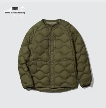 유니클로 화이트 마운티니어링 울트라 라이트 다운 S 사이즈