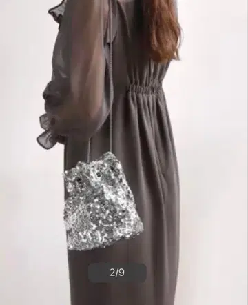 아네모네 실버 스팽글 백