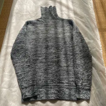 터틀넥 스웨터