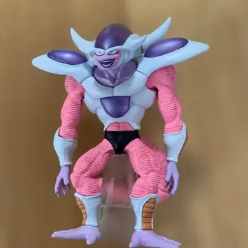 드래곤볼 프리저 피규어