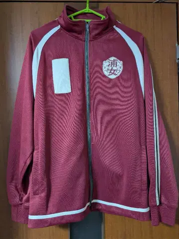 버건디 집업 자켓 엠블럼 포함