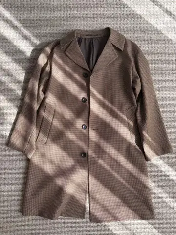 베이지 체스터 코트 4버튼