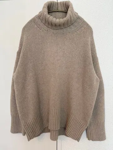 GALERIE VIE 파인 울 터틀넥 풀오버