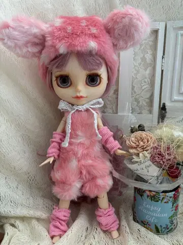 아이시 인형, 브라이스, 아웃핏 (핑크 밤비 코스튬)