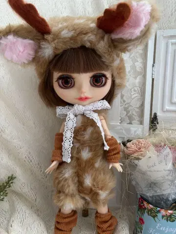 아이시 인형, 브라이스, 아웃핏 (브라운 밤비 코스튬)