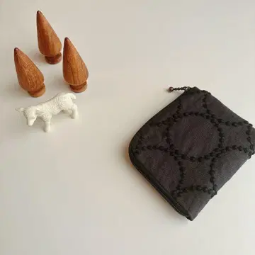 미나 페르호넨 라운드 지퍼 미니 지갑 핸드메이드