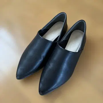 나이로 블랙 스틸레토 펌프스 22.5cm