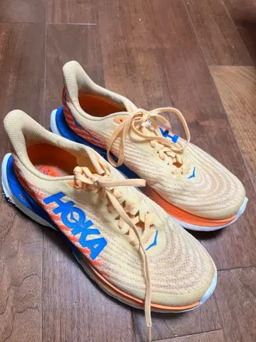 HOKA MACH 5