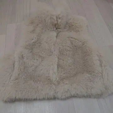 ZARA 하이넥 슬리브리스 베스트