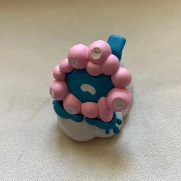 미야쿠미야쿠 피규어 컬렉션 핑크