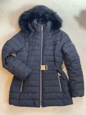 마이클코어스 블랙 다운 자켓