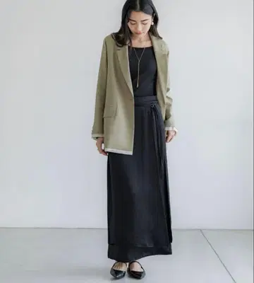 크루레 crewre / 랩 레이어드 I 라인 스커트