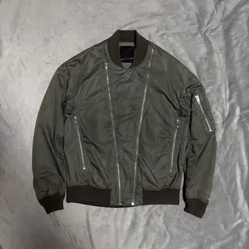 LAD MUSICIAN gimmick ma-1