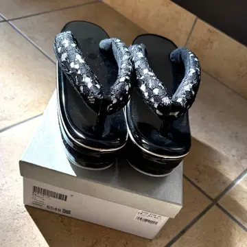 펄 장식 일본 나막신