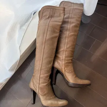 브라운 가죽 하이힐 니하이 부츠