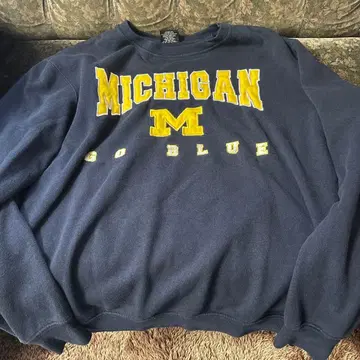 90s 00s 빈티지 칼리지 맨투맨 미시간 대학교 구제 의류