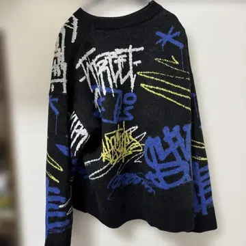 ZARA 그래피티 오버 사이즈 스웨터 M