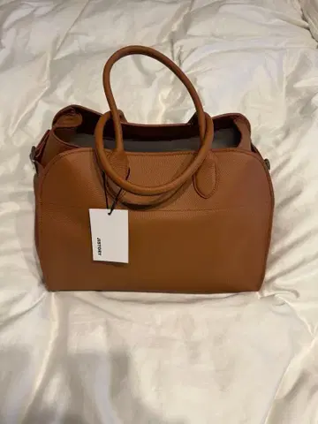 JISTORY 미사용 새상품 브라운 토트백 천연 가죽