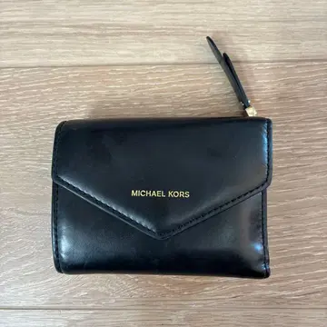 MICHAEL KORS 블랙 3단 폴더형 지갑