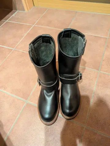 레드윙 엔지니어 부츠 2268