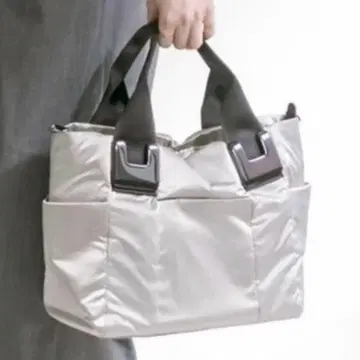 이아파피요네 토트백 2웨이 실버 S 사이즈